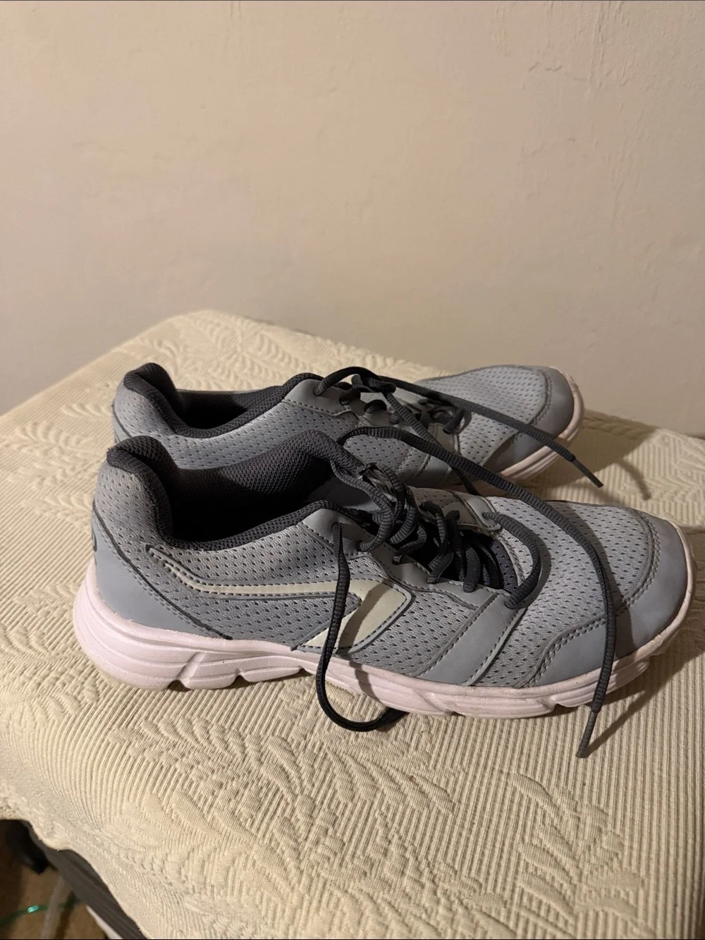 Women's Gray Mesh Lace-Up Sneakers - Lightweight Everyday Comfort